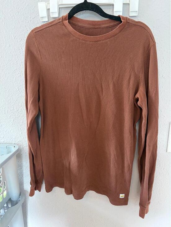 vuori Other - Men's Vuori Waffle Crew Long Sleeve Brown size M. Color no longer sold but style